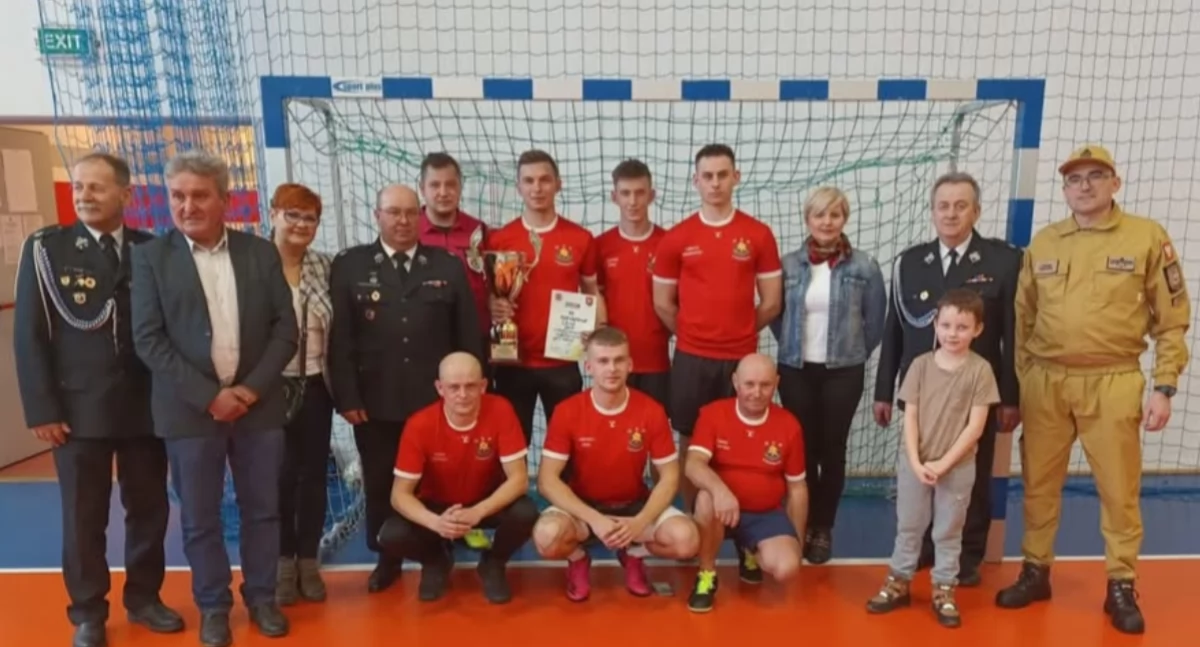 Strażacy rywalizowali na boisku – OSP Czernice triumfatorem IV Powiatowego Turnieju Piłki Nożnej
