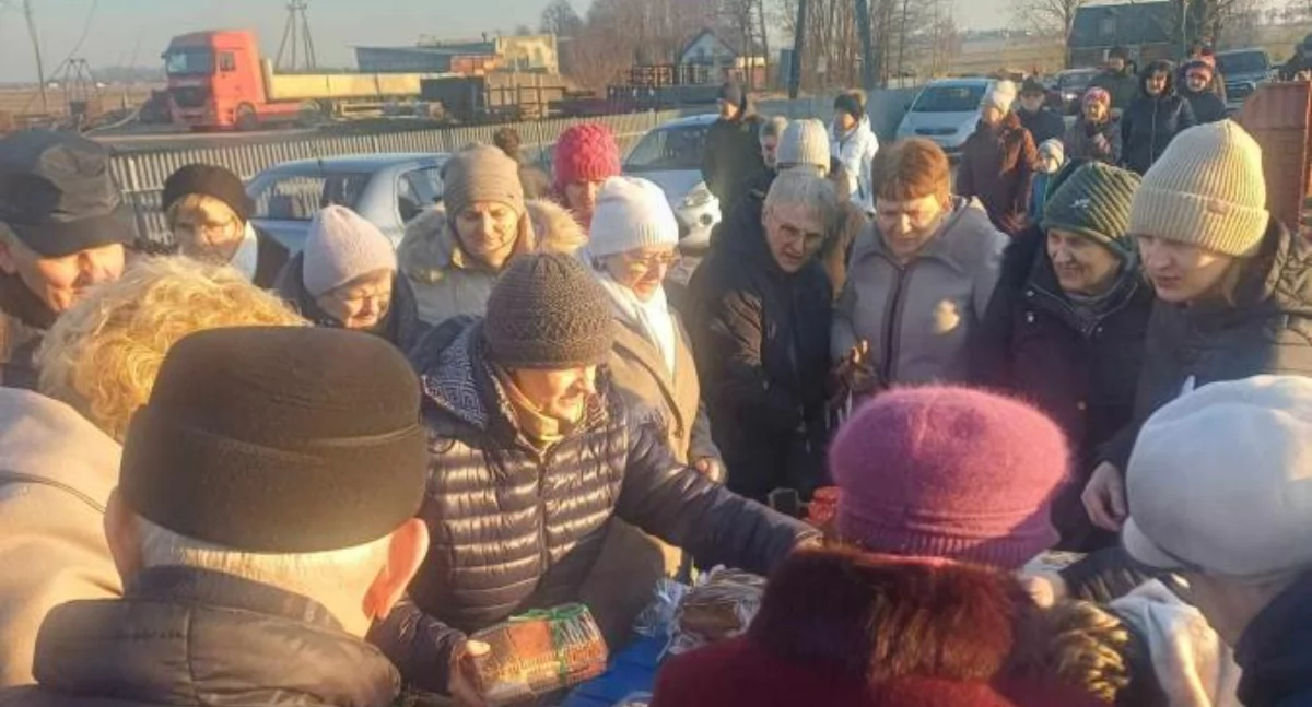 Charytatywny Kiermasz w Wicherniku na leczenie Moniki Wypych