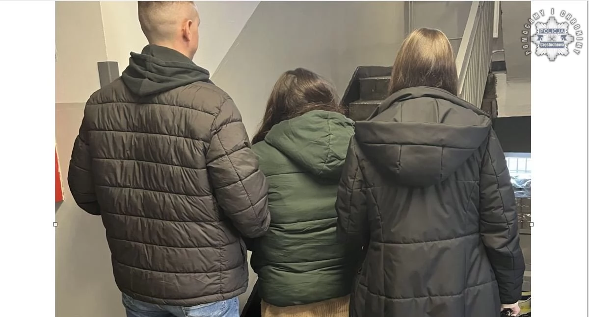 Pijana matka i jej konkubent zajmowali się dzieckiem - chłopiec przebywał na mrozie w krótkiej koszulce