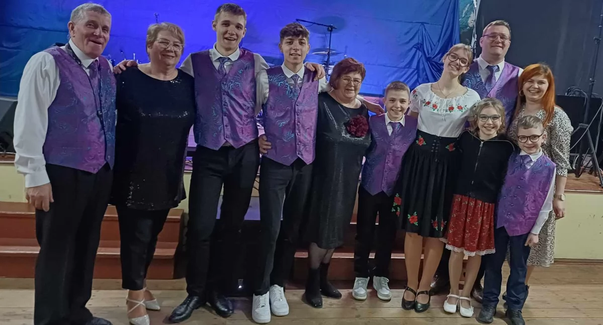Dzień Kobiet i Mężczyzn z Kołem Gospodyń Wiejskich w Naramicach w gminie Biała