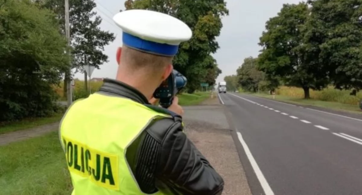 Pirat drogowy zatrzymany - 18-latek jechał bmw blisko 150 km/h! 