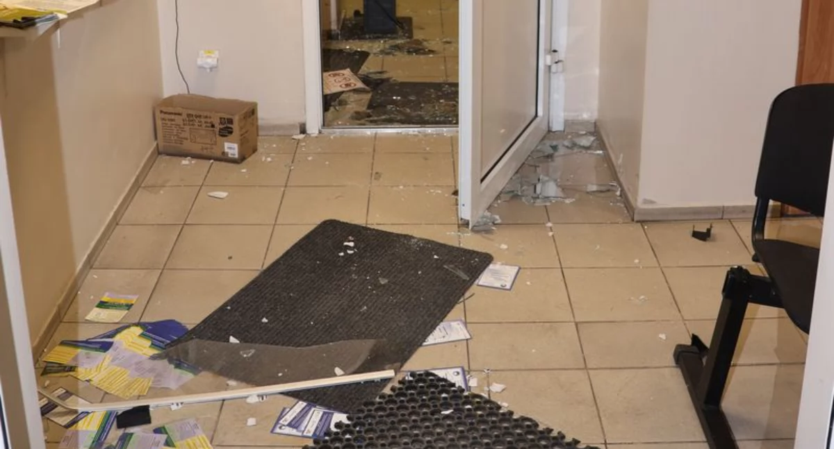 Zdemolował posterunek w Praszce. Najbliższe trzy miesiące spędzi w areszcie
