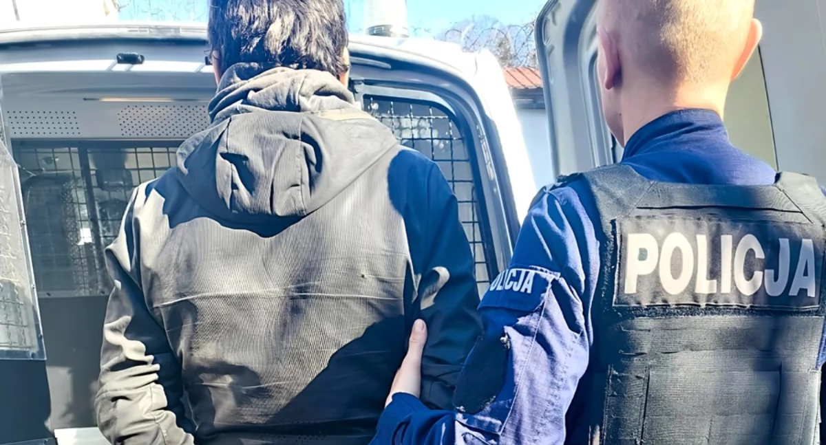 W czasie wolnym od służby poszedł na zakupy. Pod sklepem rozpoznał poszukiwanego