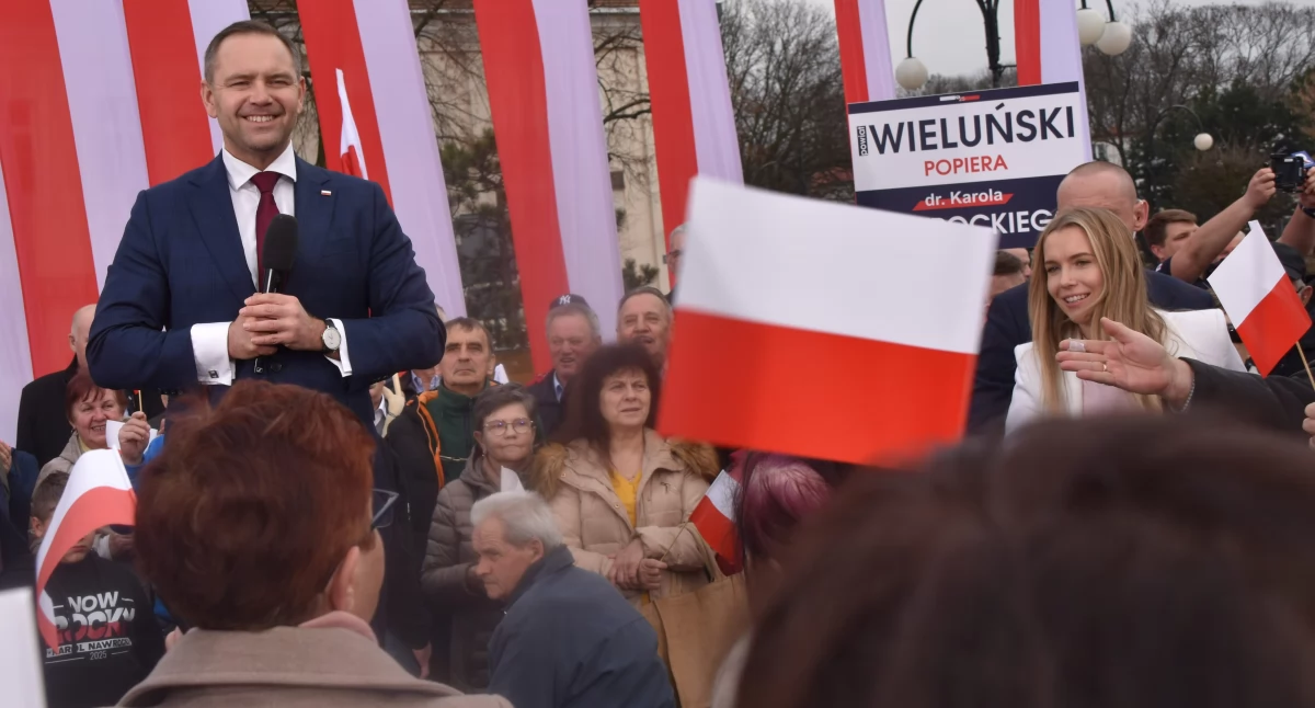 Kandydat na prezydenta Karol Nawrocki w Wieluniu: „prąd będzie o jedną trzecią tańszy”