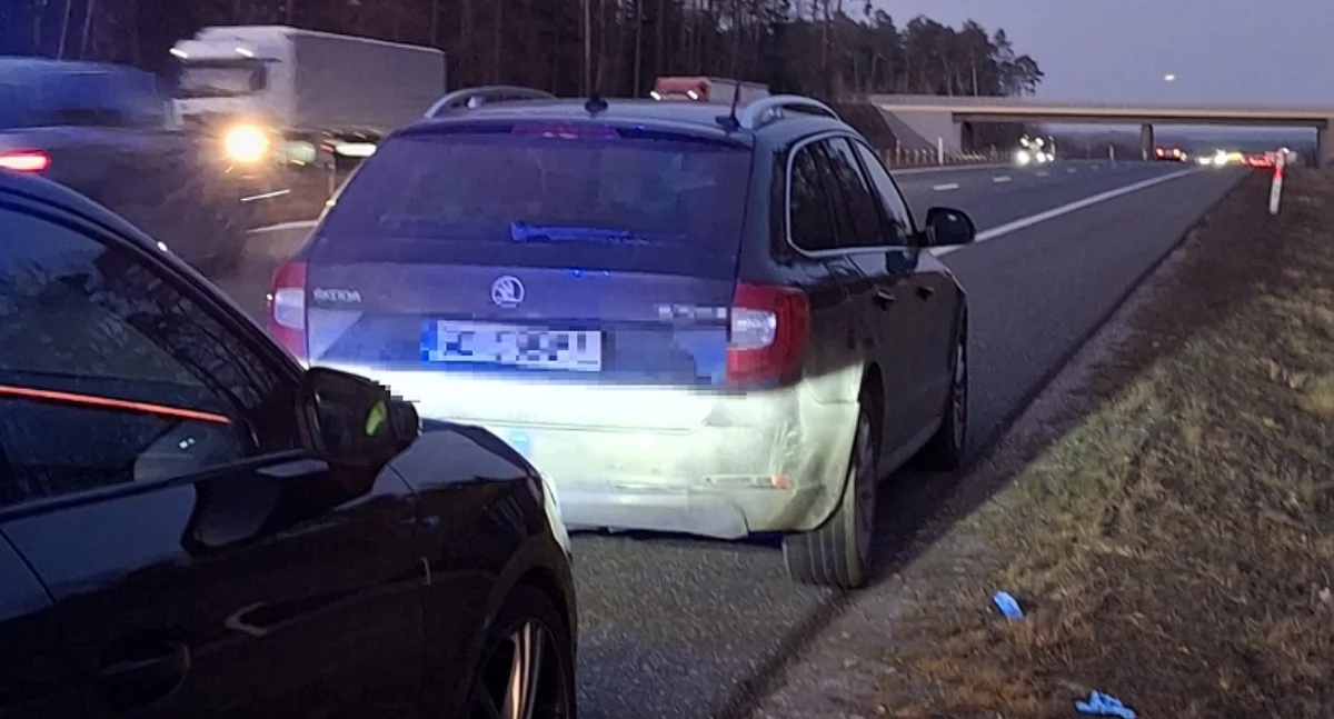 Policyjny pościg na S8 - kierowca skody był pijany