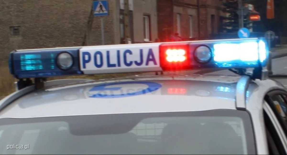 Bus jechał całą szerokością drogi - 45-latek był kompletnie pijany
