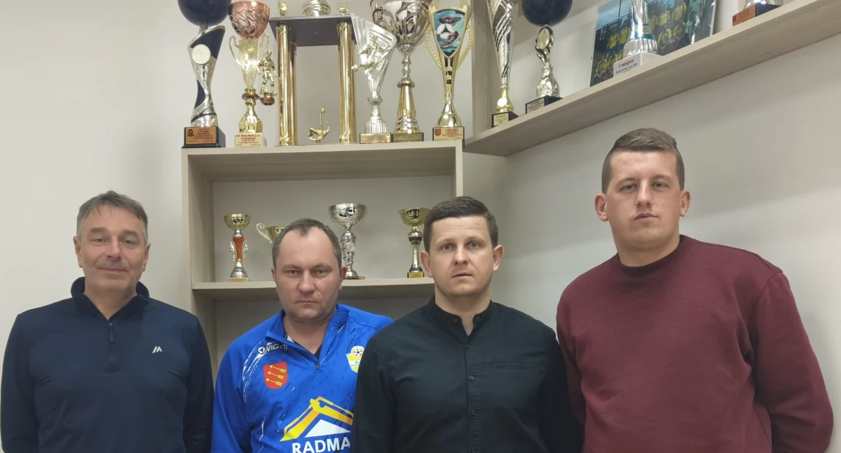 Z cyklu: „Co gra w klubie