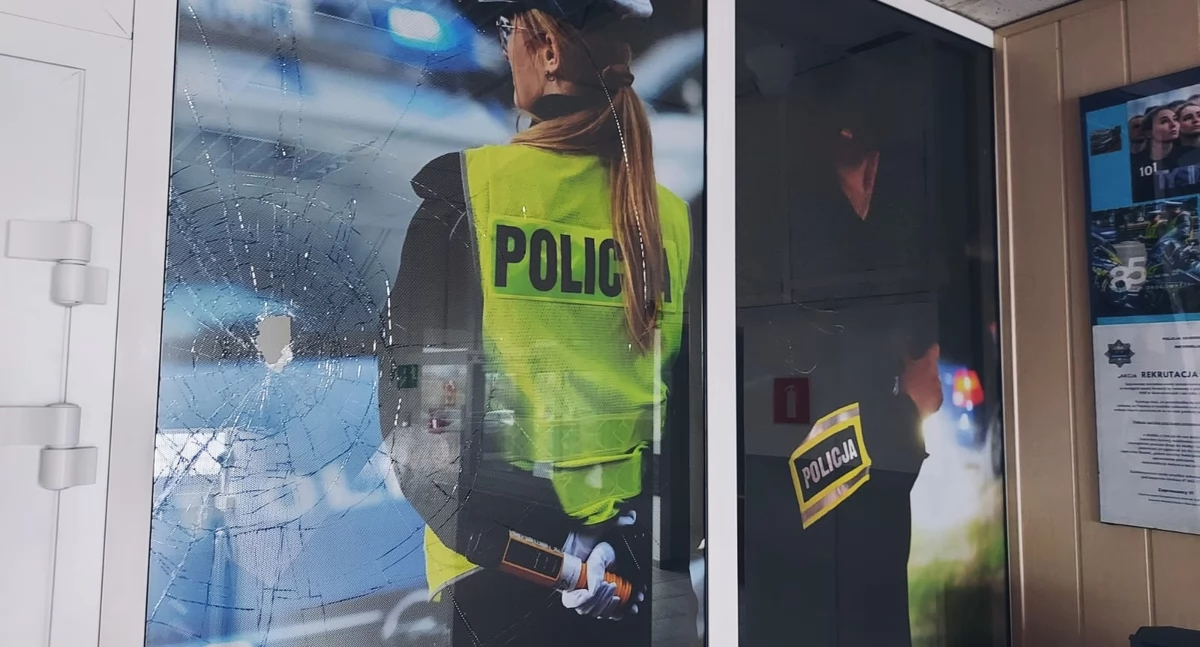 26-latek przyszedł na komendę z nożem - groził, że zabije policjantów