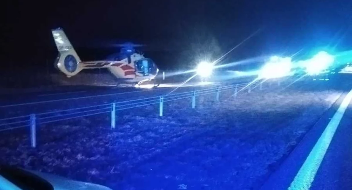 Wypadek na S8 pod Wieruszowem - poszkodowana kobieta trafiła helikopterem do szpitala