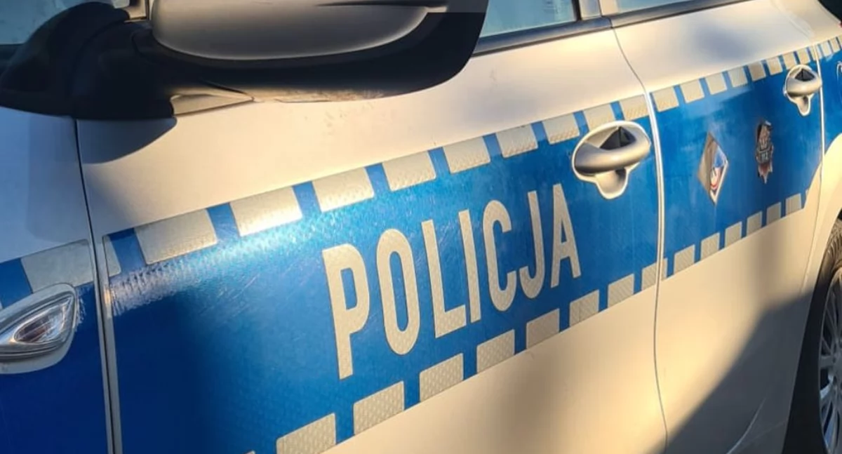 Volkswagen jechał wprost na radiowóz - jego kierowca był kompletnie pijany