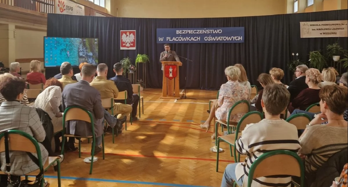 Dyrektorzy szkół i przedszkoli zjechali się do Wielunia. Wszystko dla bezpieczeństwa dzieci!