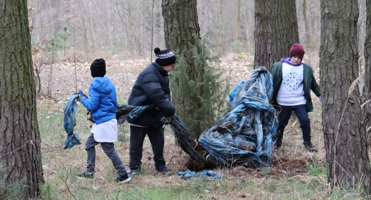 Akcja „Czysta rzeka”: W gminie Pątnów ponad 430 osób zbierało śmieci 