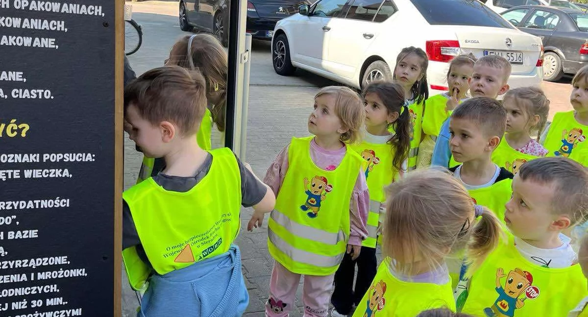 „Napełnij Lodówkę Społeczną” – wielkanocna akcja charytatywna przedszkolaków z Publicznego Przedszkola nr 3 w Wieluniu