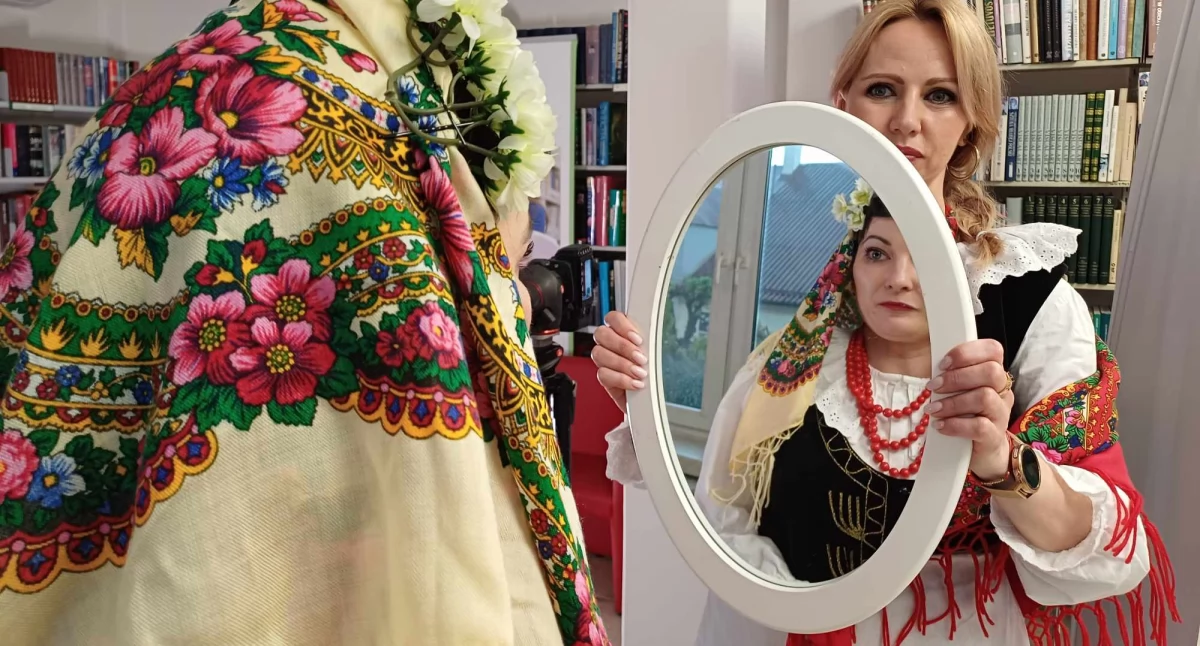 Drugi dzień warsztatów z fotografii artystycznej „Wieluński strój ludowy