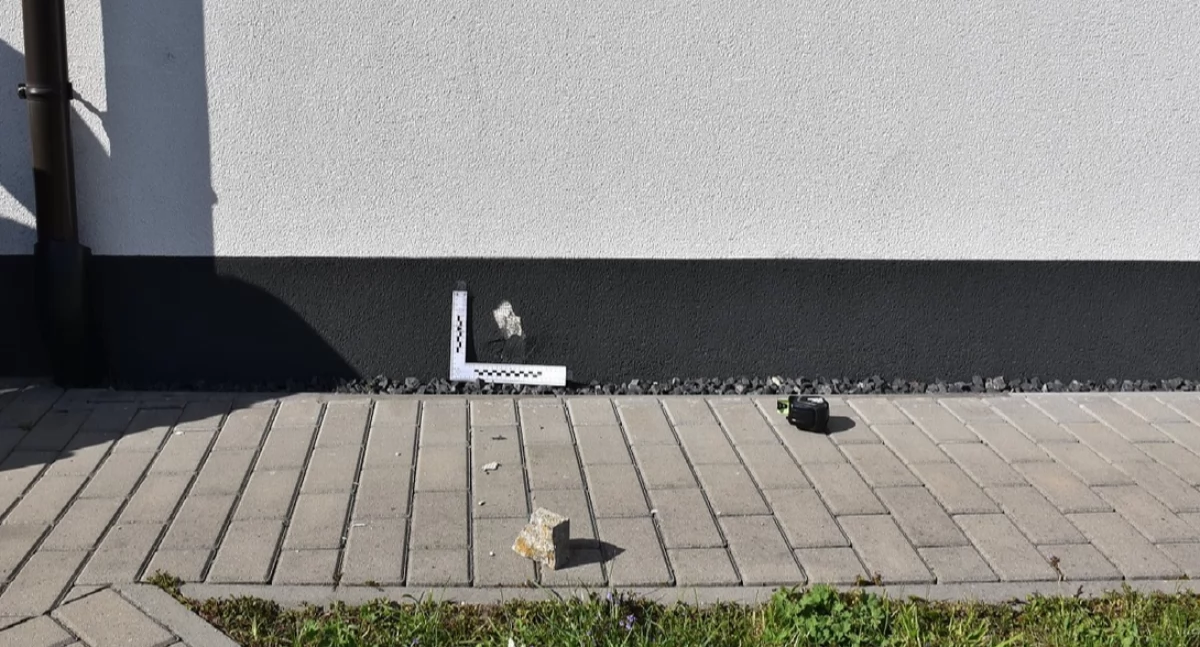 Rzucał kamieniami w dom - 39-latek był pijany