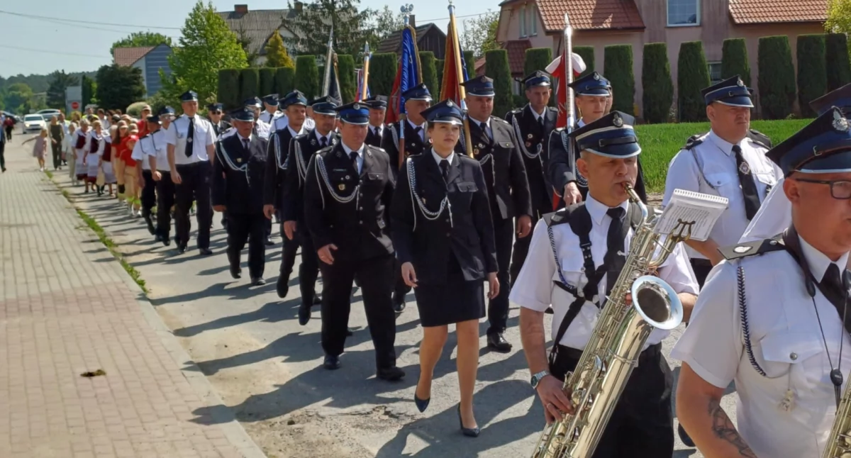 Uroczysta msza św. z okazji 30 – lecia istnienia kaplicy pw. Matki Bożej Królowej Polski w Kamionce 