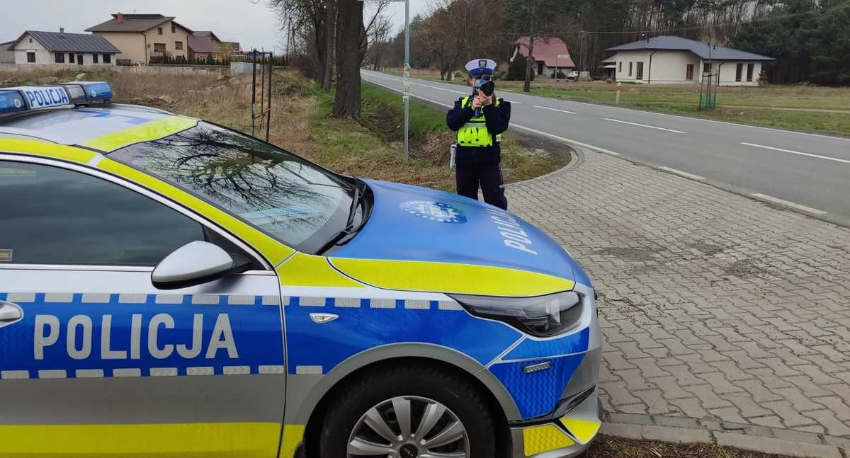 Piraci drogowi zatrzymani - jeden z nich jechał blisko 120 km/h w obszarze zabudowanym!