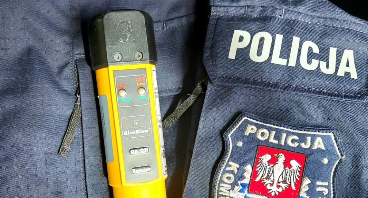 Pijany 75-latek za kierownicą. Uszkodził cztery auta