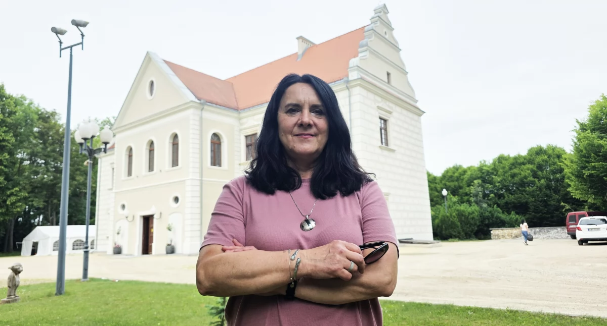 Pałac Męcińskich w Działoszynie po remoncie: zobacz jak się zmieniły wnętrza obiektu, elewacja i park