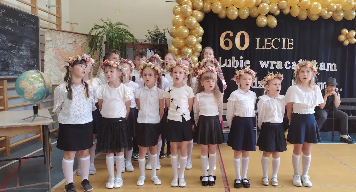 Uroczyste obchody jubileuszu 60-lecia Szkoły Podstawowej w Chorzewie