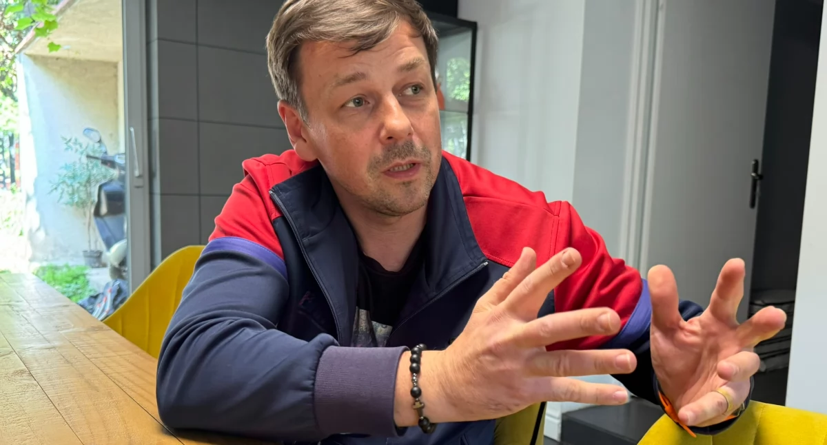 Tomasz Wróbel: Szkół dla ojców nie ma. Warto być z dziećmi, nie obok nich!