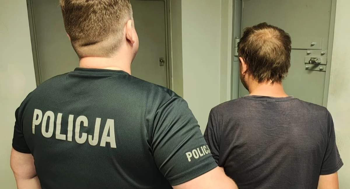 Ukradł telefon z dokumentami, gotówką i kartą - wpadł, gdy chciał wypłacić pieniądze z bankomatu