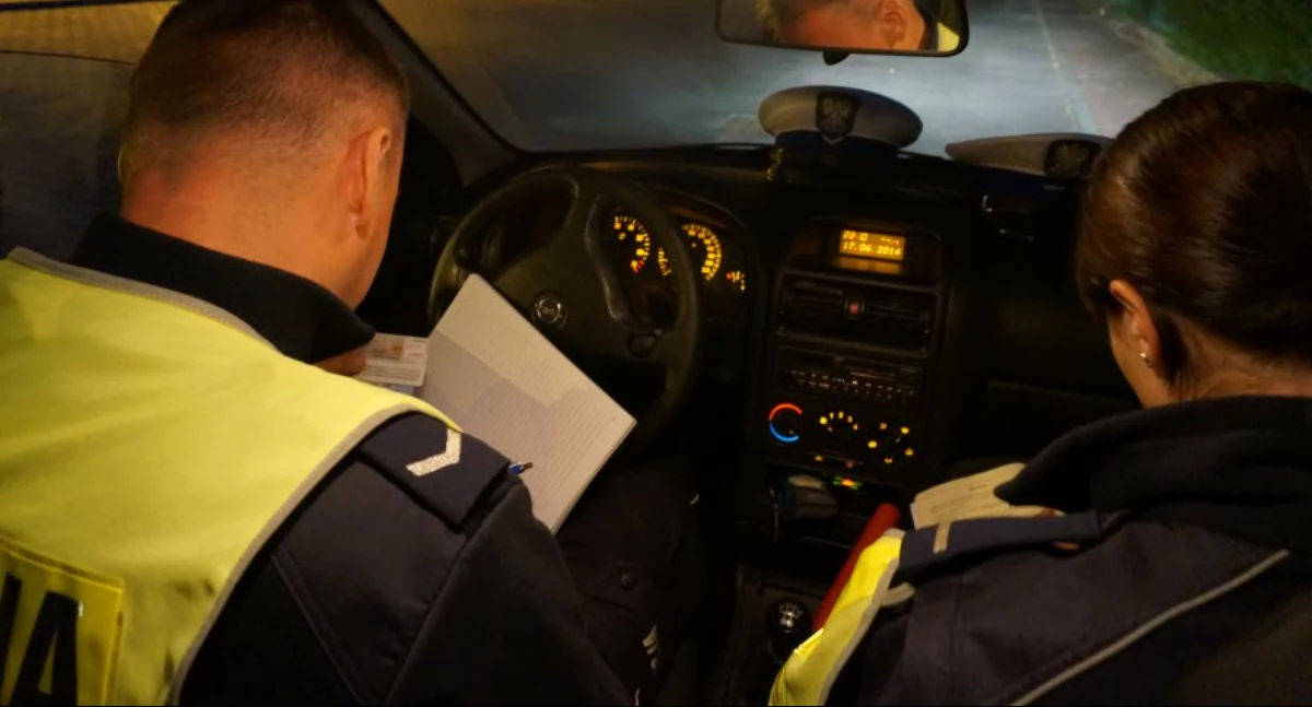 Pijany senior uderzył w motorowerzystę. Nastolatek trafił do szpitala
