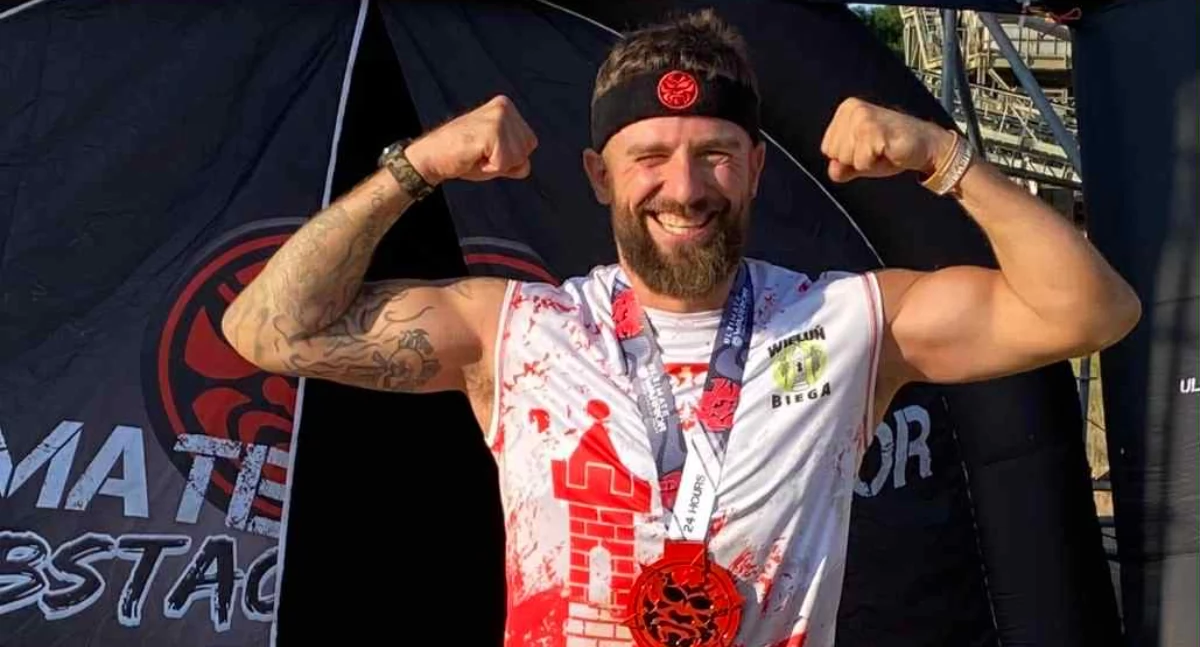 „Nogi mam w... ale było warto” – Tomasz Rolnik przebiegł ponad 100 kilometrów i pokonał setki przeszkód w Ultimate Warrior Obstacle Run