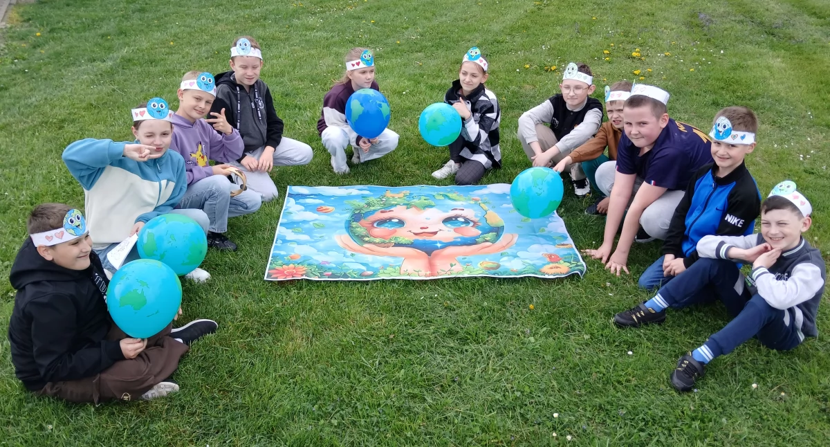 Uczniowie Publicznej Szkoły Podstawowej w Łagiewnikach w międzynarodowym projekcie edukacyjnym o pszczołach ,,Bee My Friend