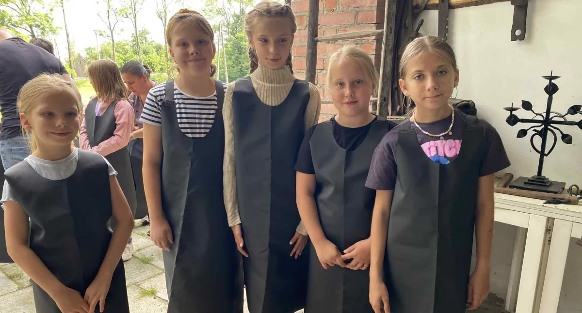 Warsztaty kowalskie w Mokrsku: Dzieci uczyły się rzemiosła w Kuźni Tradycyjnej