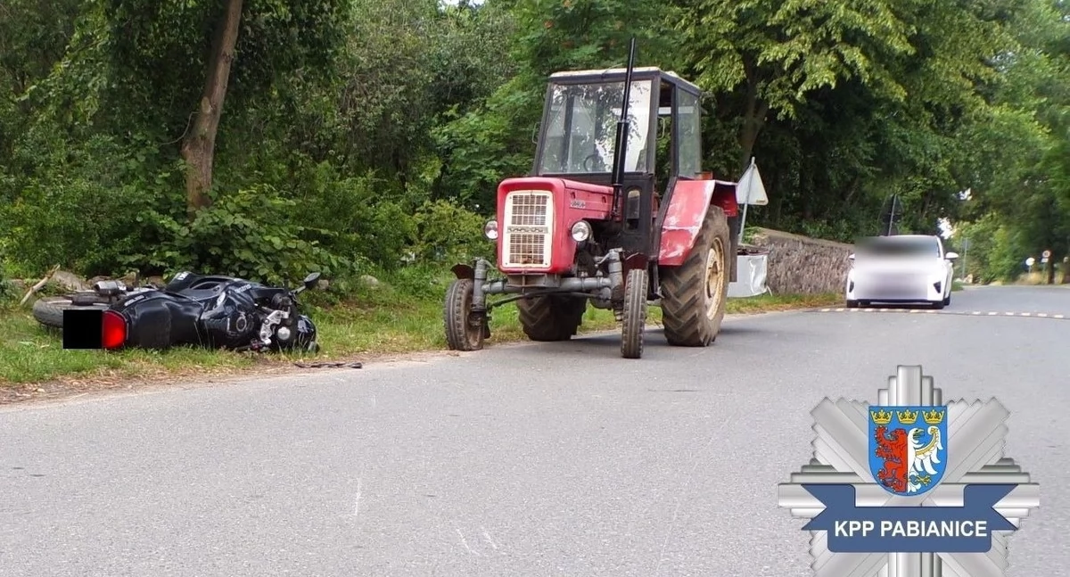 Motocyklista wjechał wprost pod ciągnik rolniczy - 46-latek był pijany