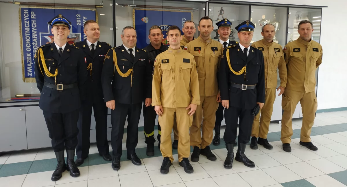 Nowy strażak zasilił szeregi w KP PSP Pajęczno: Marek Keller złożył ślubowanie