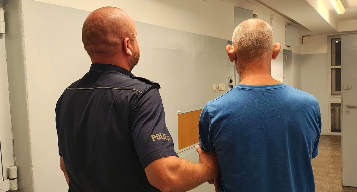 Uszkodził drzwi apteki - sprawcą pijany 42-latek