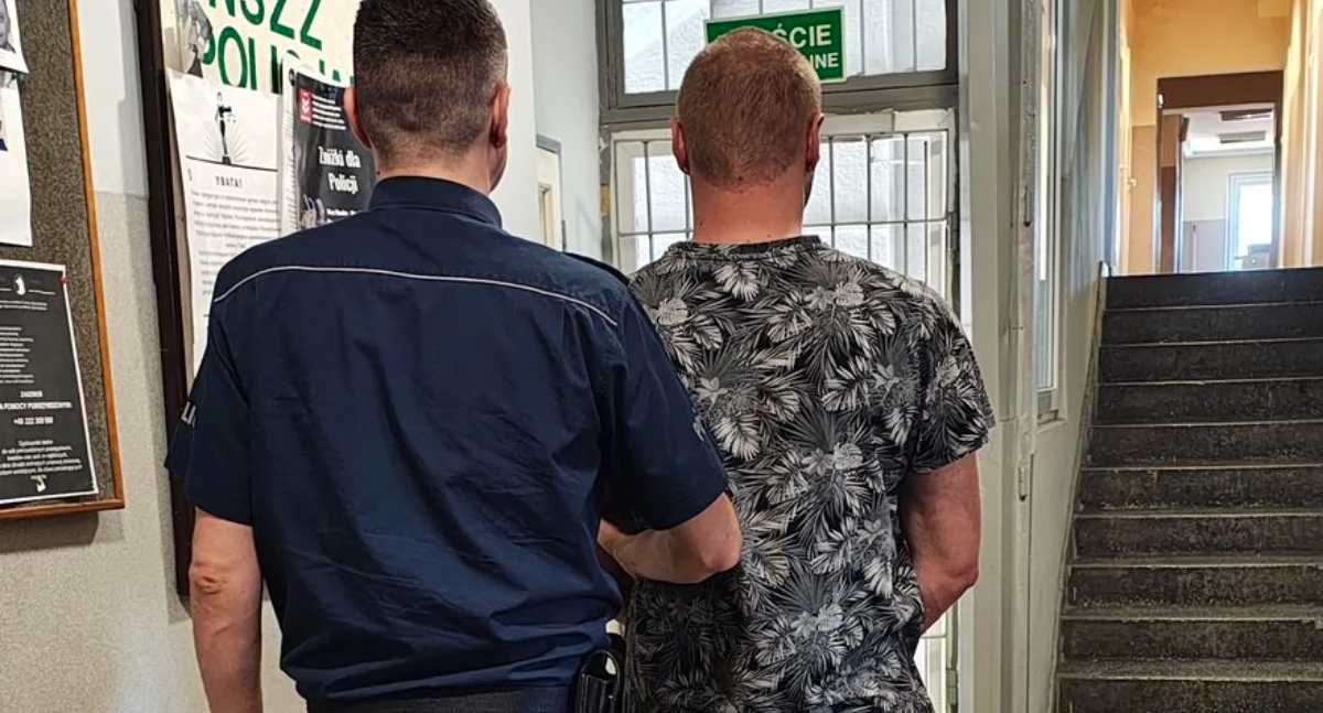 33-latek dwukrotnie okradł swoją firmę - jego łupem padły pieniądze oraz... uchwyt do telefonu
