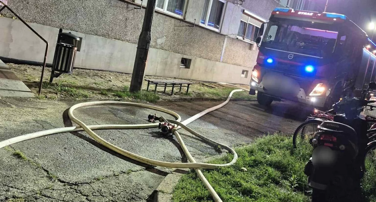 Kolejny pożar piwnicy w budynku wielorodzinnym w Wieruszowie: Ewakuowano 27 osób