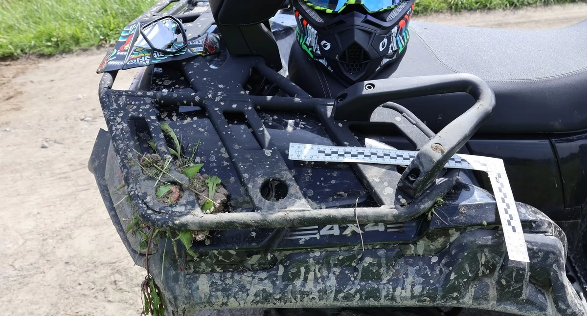 Wjechała quadem do rowu - dwie osoby trafiły do szpitala