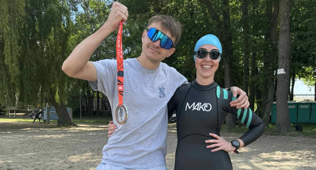 Triathlon zmienił moje życie – Kuba Nowakowski przed Mistrzostwami Świata wraca do Wielunia i zakłada szkółkę pływania