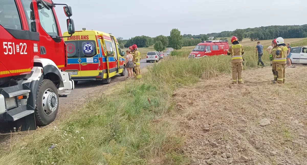 Wypadek w Załęczu Wielkim. Dwie osoby w szpitalu