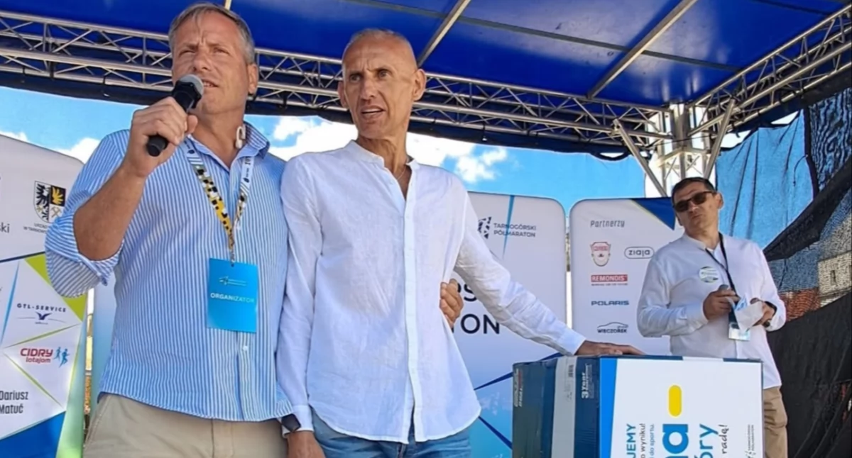 Starty w Wieluniu są dla mnie czymś wyjątkowym – Artur Jasiński nie schodzi z podium i świętuje 10-lecie biegania