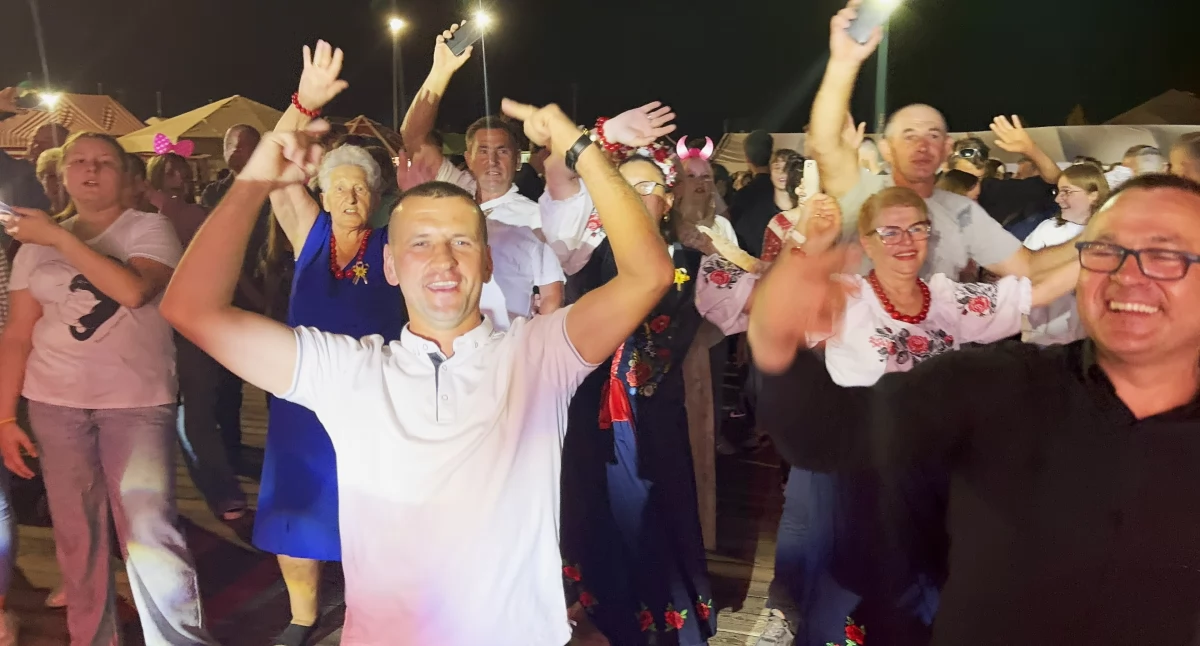 Dożynki Gminno-Parafialne w Czarnożyłach. Wójt Modrzejewski: są powody do radości, są i do smutku
