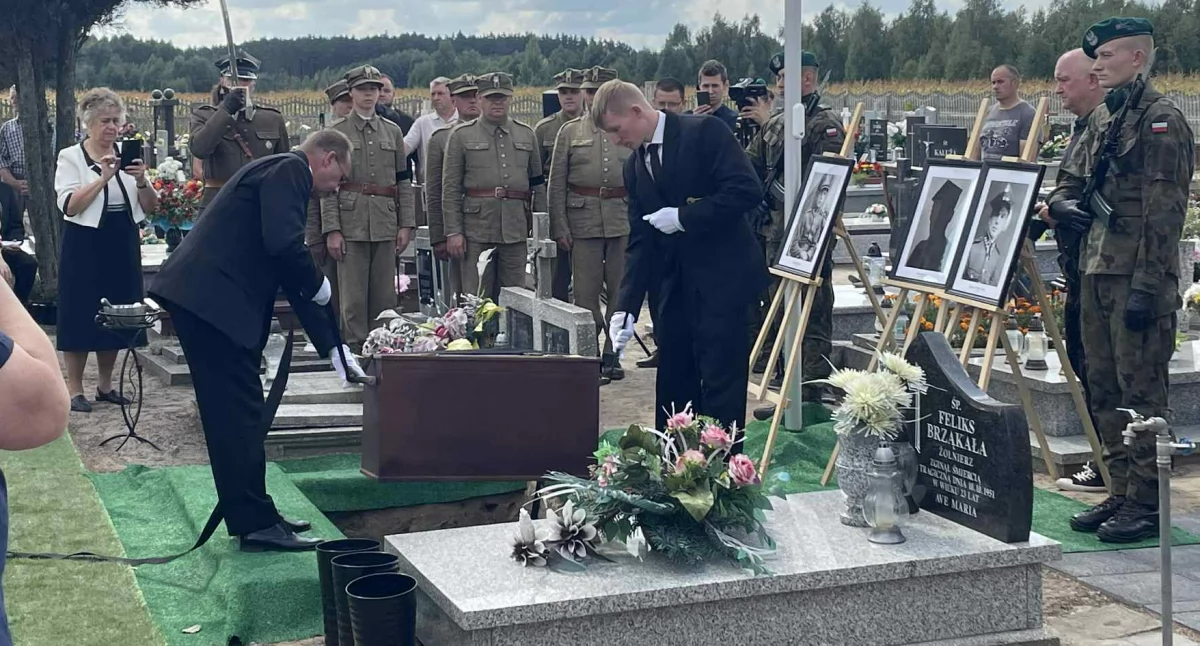 86 lat czekali na godny pochówek. Pogrzeb państwowy żołnierzy Wieluńskich Batalionów Obrony Narodowej