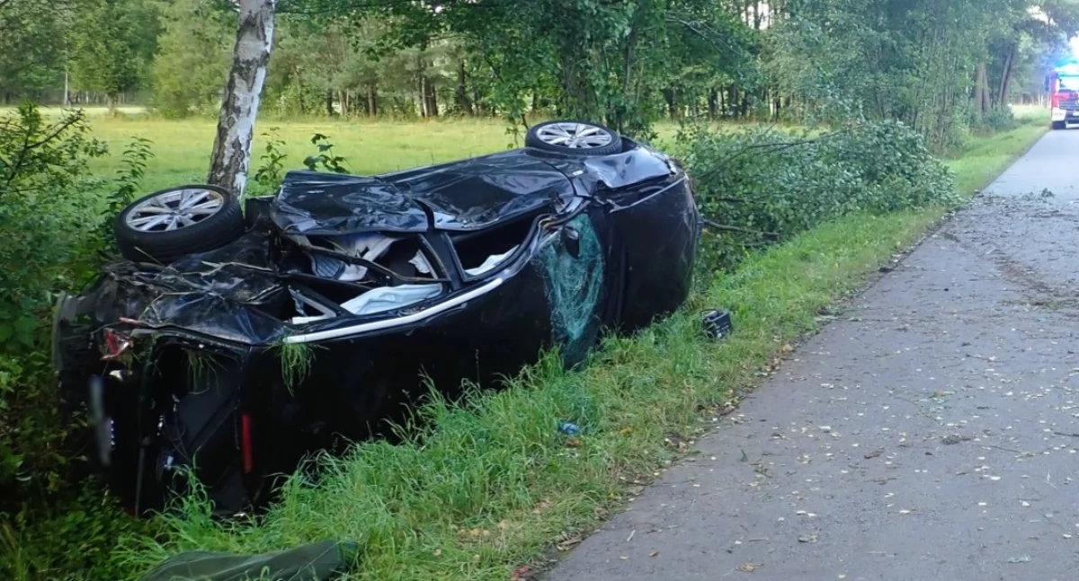 Niebezpieczne zderzenie osobówek. Trzy osoby trafiły do szpitala!