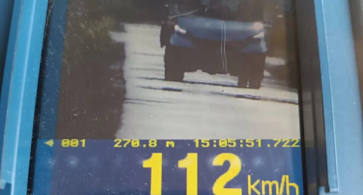 Pędził ciężarówką w obszarze zabudowanym - na dodatek nie miał prawa jazdy