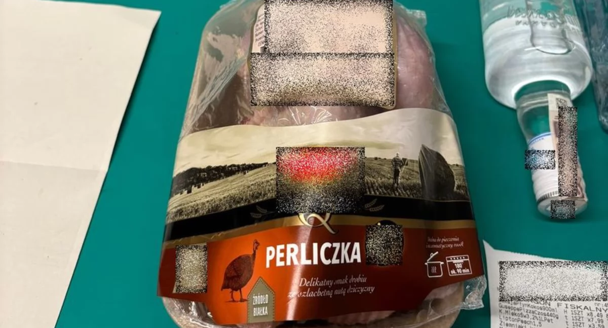 Wpadł... przez perliczkę i dwie butelki wódki - 32-latek opracował sprytny system oszukiwania w sklepie