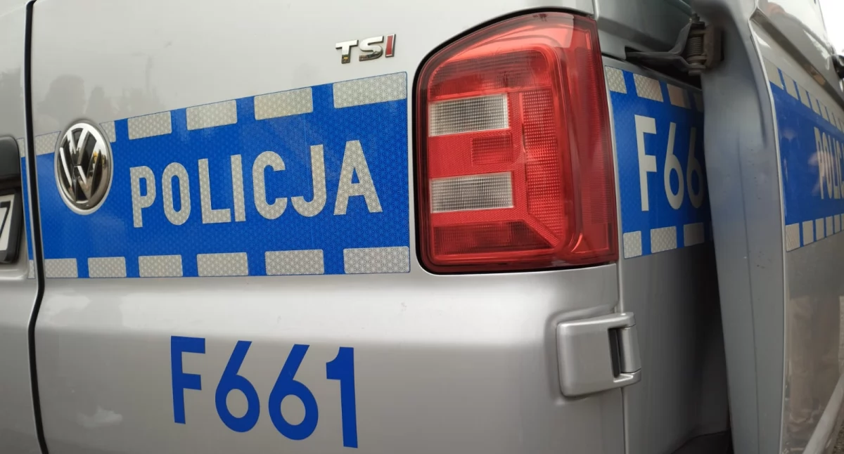 Pijany traktorzysta zakończył podróż na cmentarzu