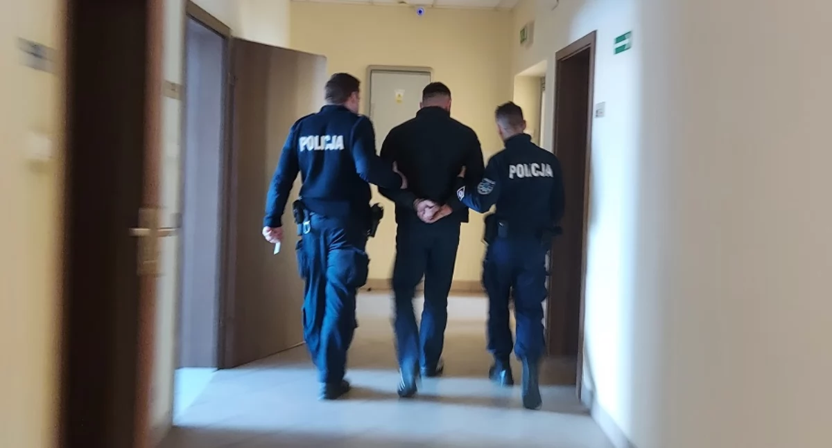 Wszczął w domu awanturę. Okazało się, że to poszukiwany alimenciarz! 