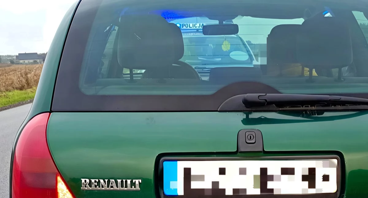 27-latek bez uprawnień i pod wpływem jechał autem - na drodze zauważył go dzielnicowy 