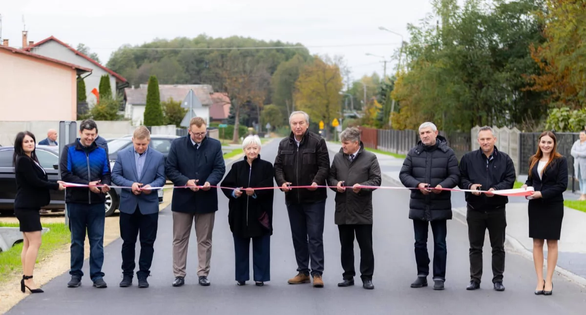 Bezpieczna droga do szkoły. Otwarcie nowej trasy w Chorzewie! 