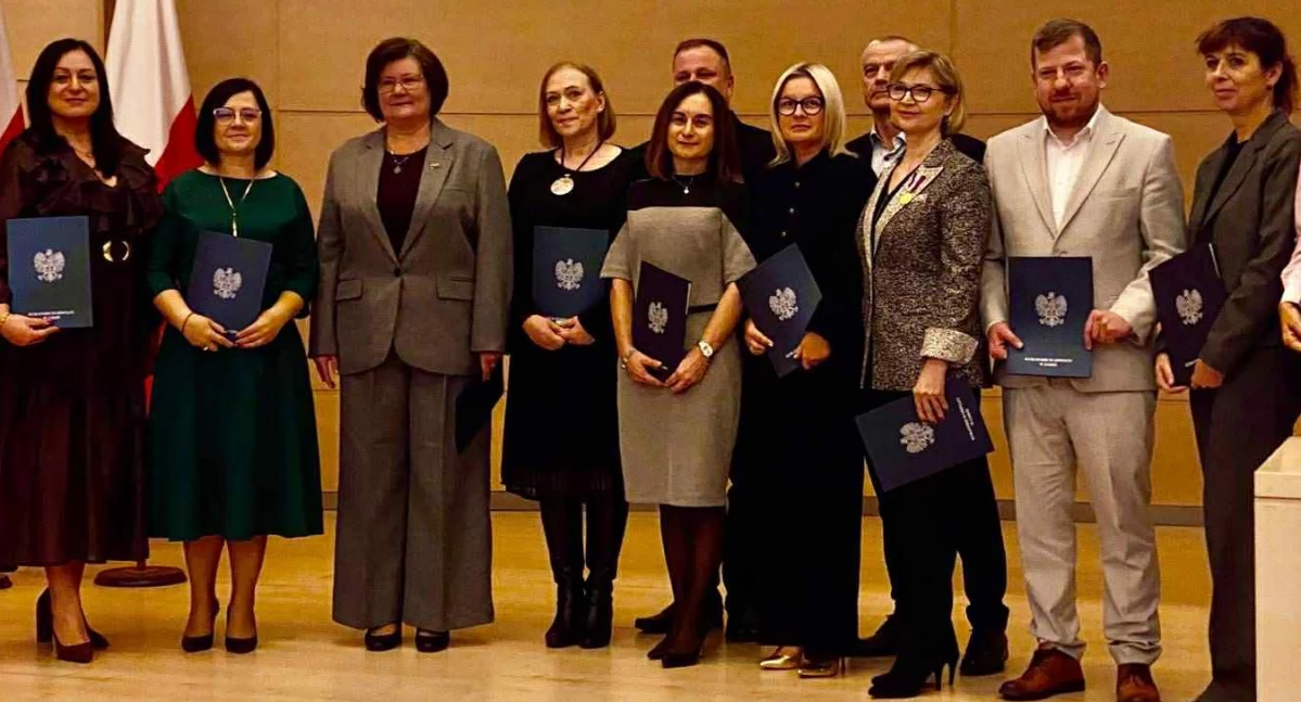 Nagrody Łódzkiego Kuratora Oświaty dla nauczycieli z powiatu wieluńskiego