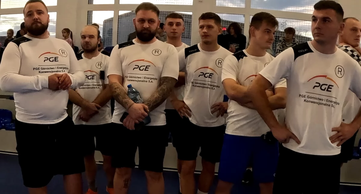 Siemkowice zagrały dla innych. Ponad 10 tysięcy złotych zebrano podczas Charytatywnego Turnieju Siatkówki